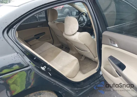 2010 Honda Accord 2.4 Lx-P z USA, uszkodzony, nr VIN 1HGCP2F41AA121650